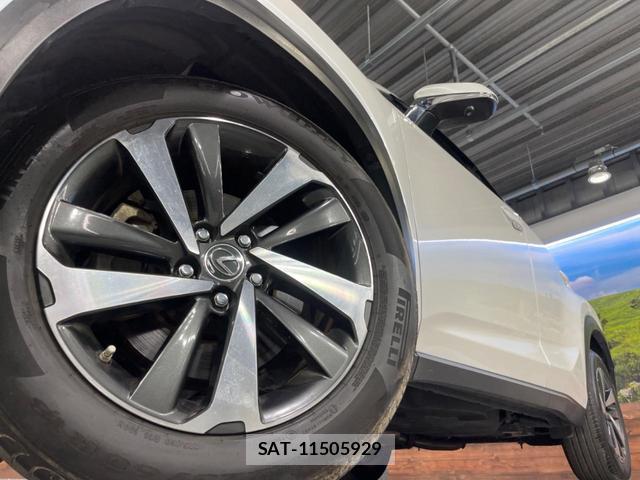 Lexus NX 2020-07 8071180-13