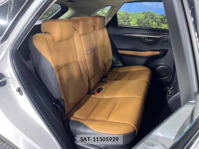 Lexus NX 2020-07 8071180-9