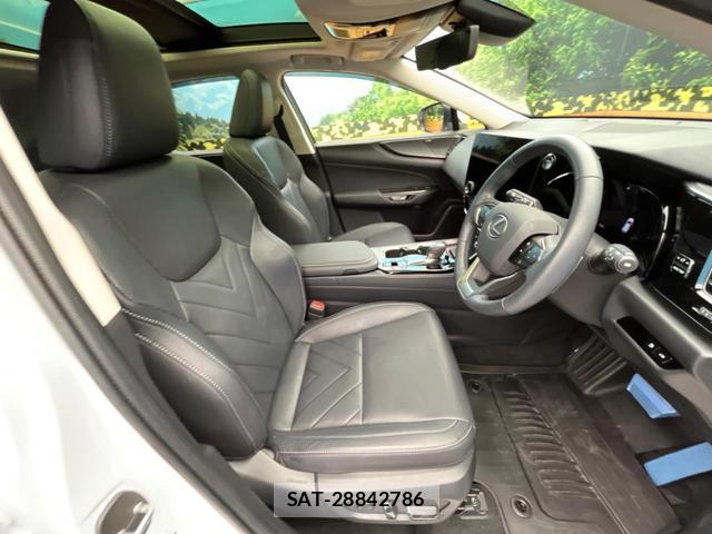Lexus NX 2025-06 8071325-9