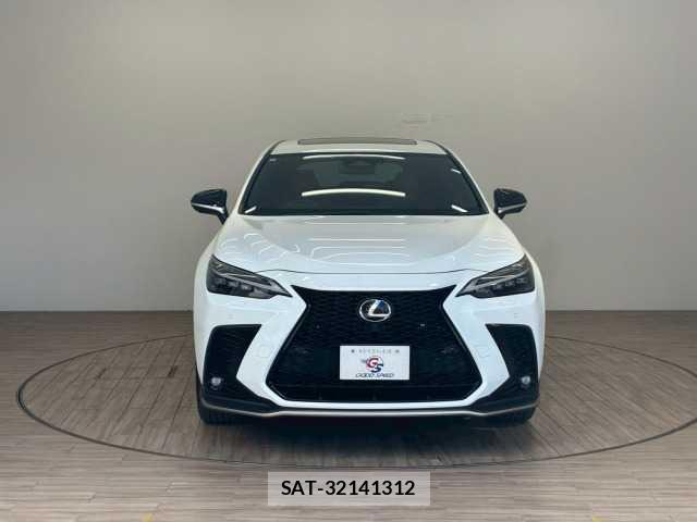 Lexus NX 2023-07 8072610-13