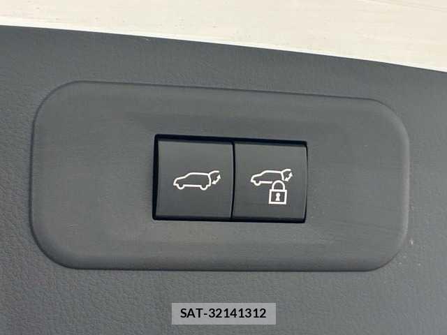 Lexus NX 2023-07 8072610-9