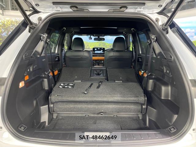 Mitsubishi OUTLANDER PHEV 2022-07 8071176-11