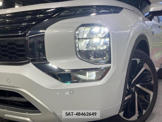 Mitsubishi OUTLANDER PHEV 2022-07 8071176-13