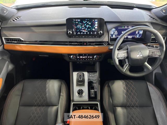 Mitsubishi OUTLANDER PHEV 2022-07 8071176-2