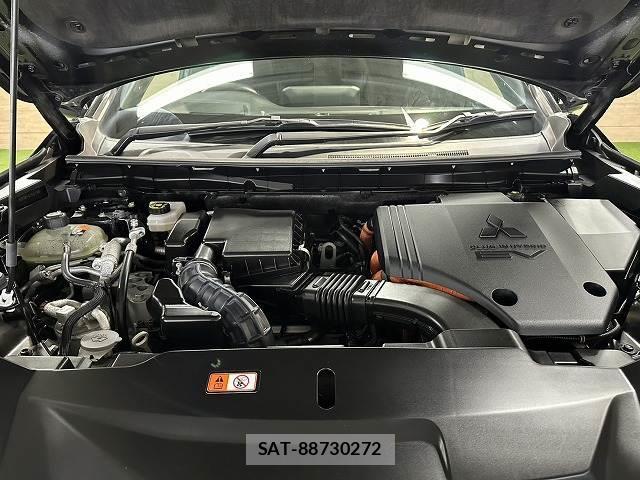Mitsubishi OUTLANDER PHEV 2022-05 8072309-12