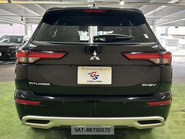 Mitsubishi OUTLANDER PHEV 2022-05 8072309-18
