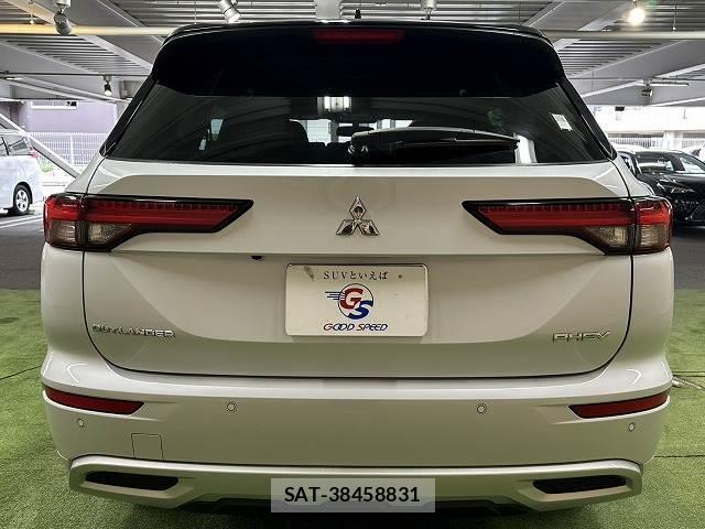 Mitsubishi OUTLANDER PHEV 2022-02 8072310-18