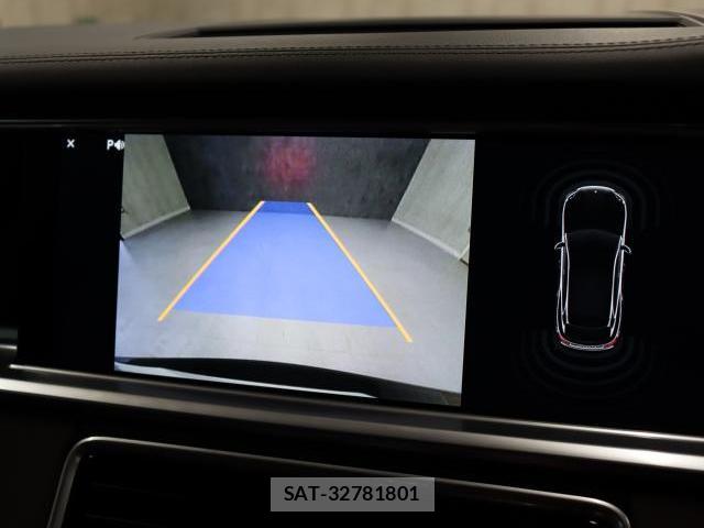 Porsche PANAMERA 2018-01 8071696-15