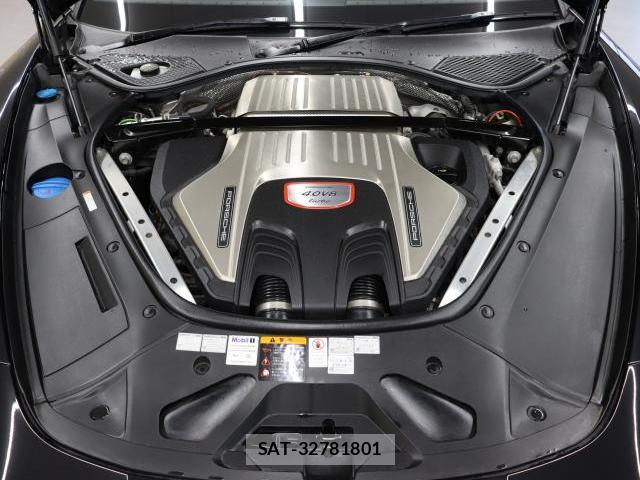 Porsche PANAMERA 2018-01 8071696-19