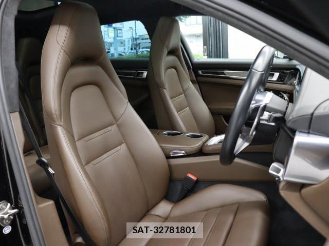 Porsche PANAMERA 2018-01 8071696-5