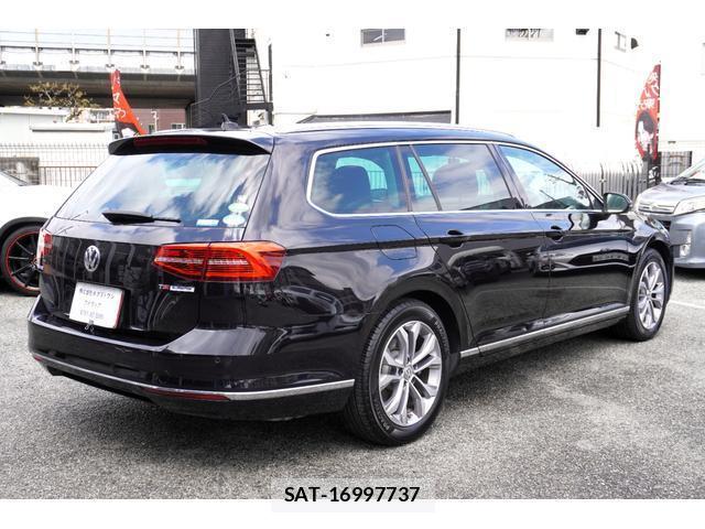 VolksWagen PASSAT VARIANT 2016-08 8071892-1