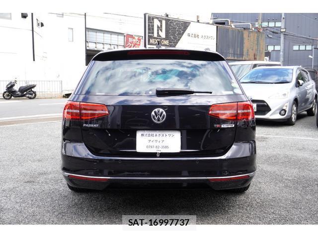 VolksWagen PASSAT VARIANT 2016-08 8071892-6