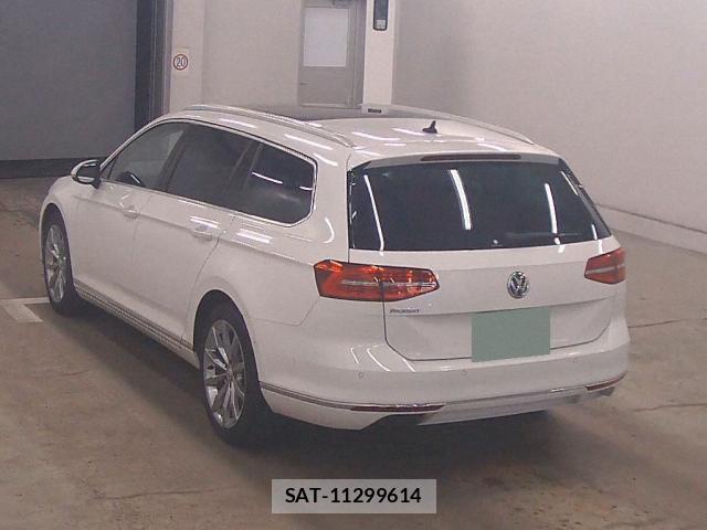 VolksWagen PASSAT VARIANT 2018-05 8072171-1