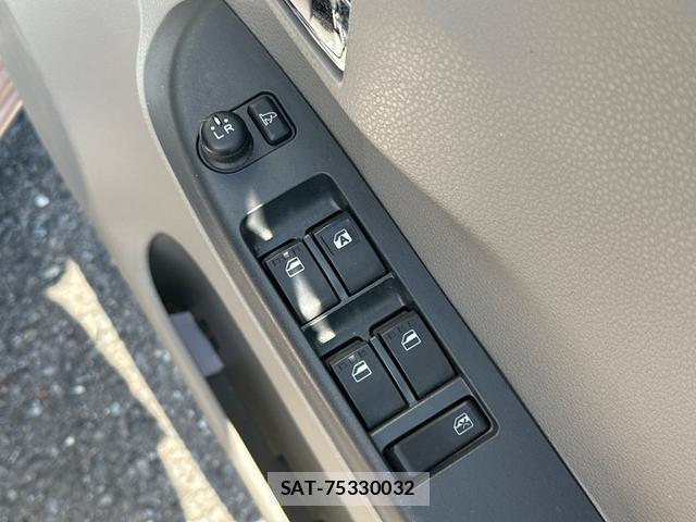 Toyota PIXIS EPOCH 2015-08 8071520-14