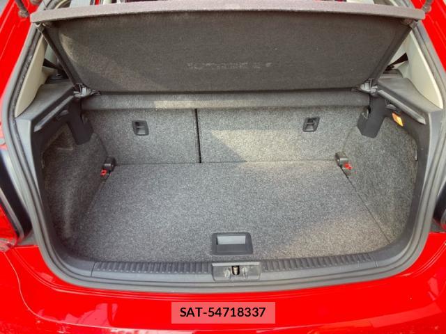 VolksWagen POLO 2016-01 8070994-10