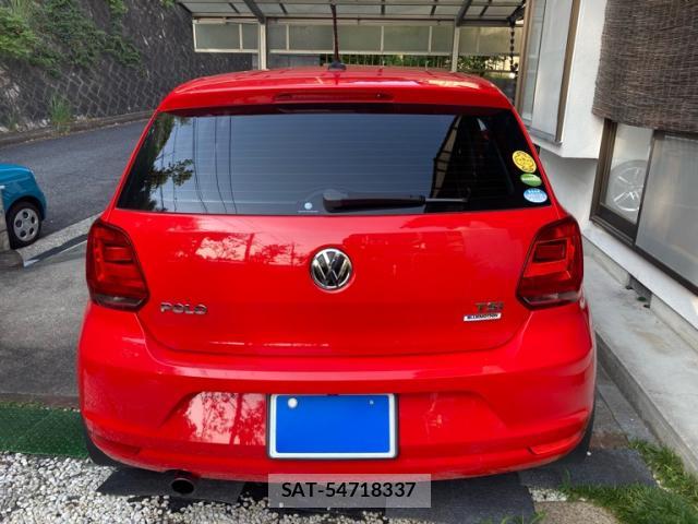 VolksWagen POLO 2016-01 8070994-12