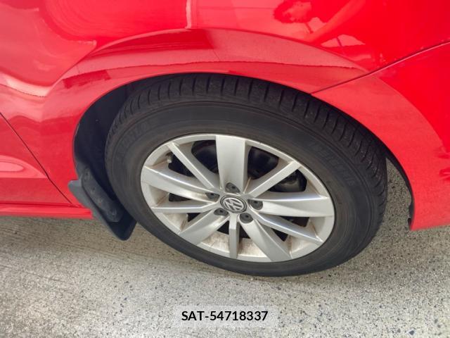 VolksWagen POLO 2016-01 8070994-4
