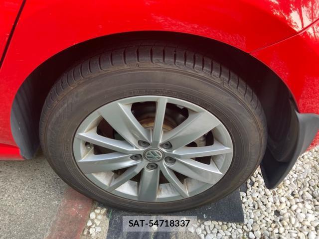 VolksWagen POLO 2016-01 8070994-6