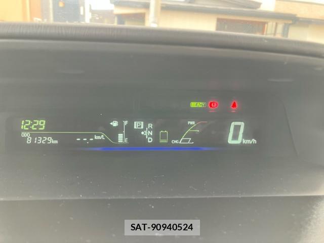 Toyota PRIUS ALPHA 2014-02 8071289-11