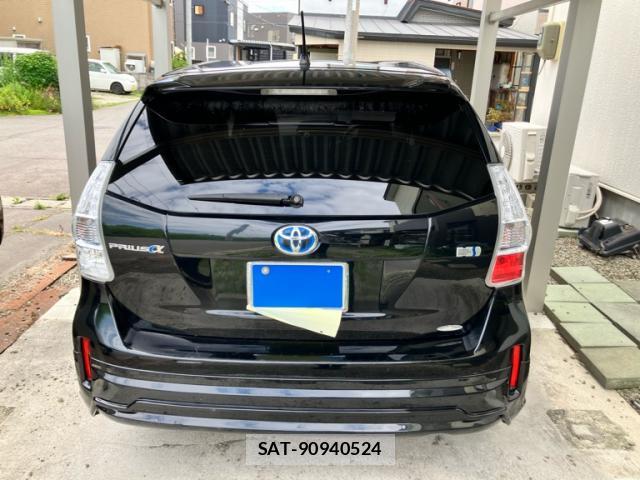 Toyota PRIUS ALPHA 2014-02 8071289-12