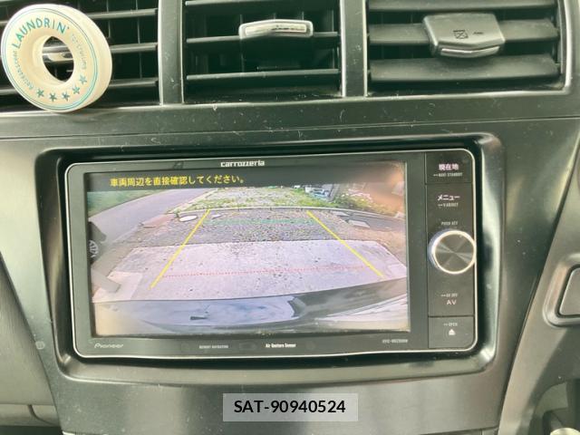 Toyota PRIUS ALPHA 2014-02 8071289-19