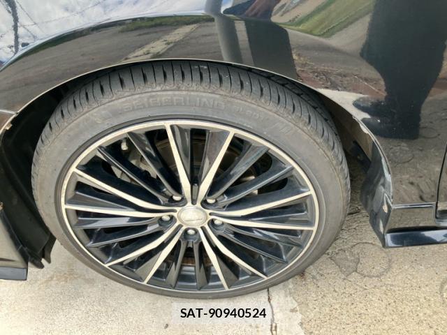 Toyota PRIUS ALPHA 2014-02 8071289-7