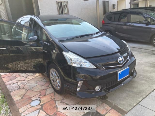 Toyota PRIUS ALPHA 2014-03 8071290-1