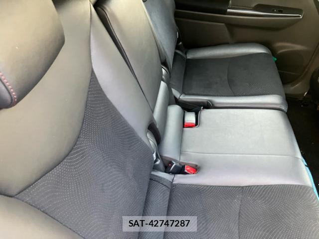 Toyota PRIUS ALPHA 2014-03 8071290-11