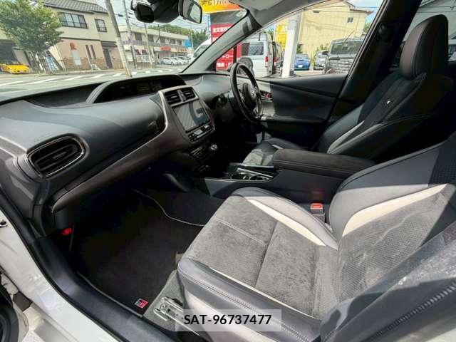 Toyota PRIUS PHV 2019-02 8072218-6
