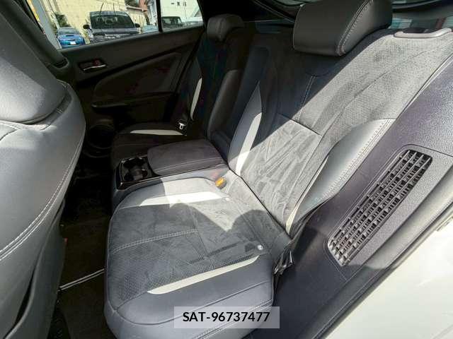 Toyota PRIUS PHV 2019-02 8072218-8