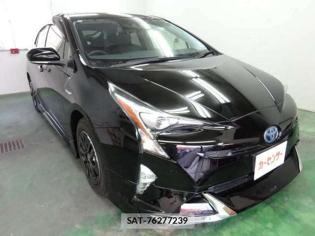 Toyota PRIUS 2017-09 8070875-11