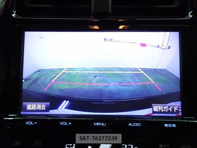 Toyota PRIUS 2017-09 8070875-15