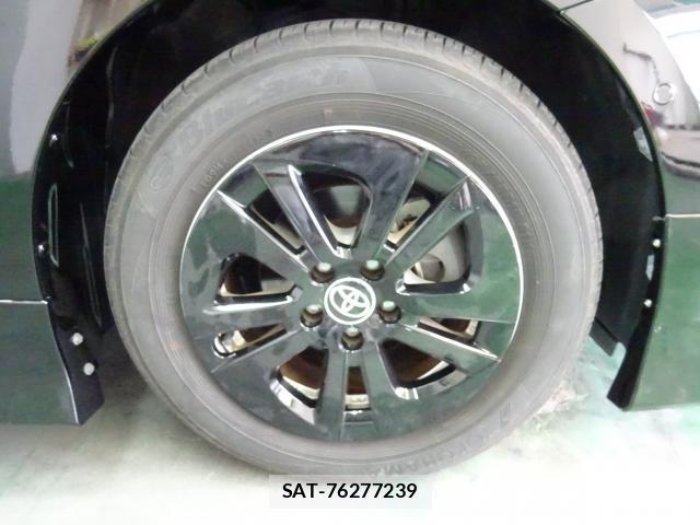 Toyota PRIUS 2017-09 8070875-8