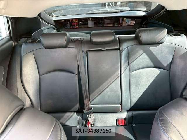 Toyota PRIUS 2019-03 8071022-16