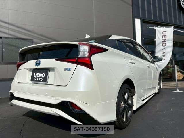 Toyota PRIUS 2019-03 8071022-6