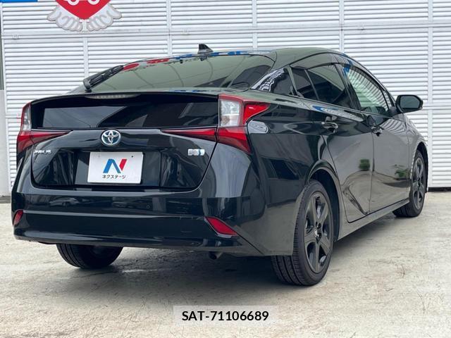 Toyota PRIUS 2021-06 8071042-17
