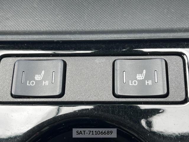 Toyota PRIUS 2021-06 8071042-7