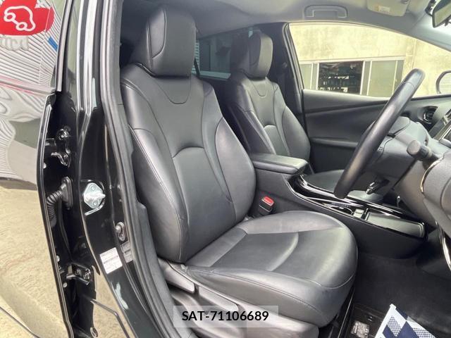 Toyota PRIUS 2021-06 8071042-8