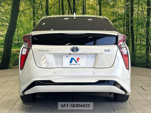 Toyota PRIUS 2016-07 8071125-14