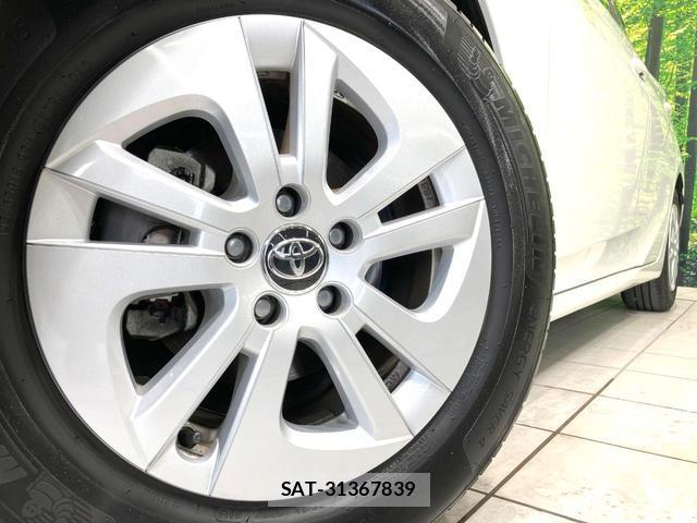 Toyota PRIUS 2017-11 8071283-12