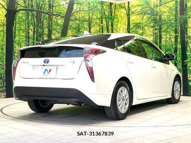 Toyota PRIUS 2017-11 8071283-16