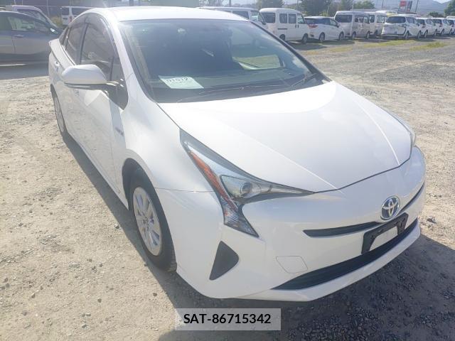 Toyota PRIUS 2018-07 8071359-3