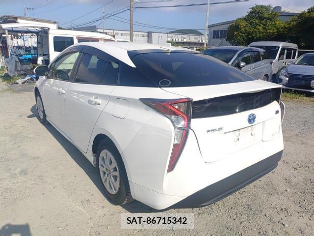 Toyota PRIUS 2018-07 8071359-5
