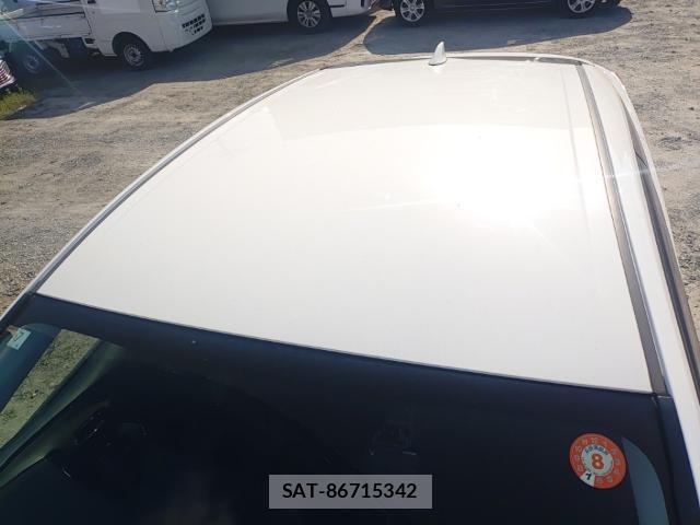Toyota PRIUS 2018-07 8071359-6