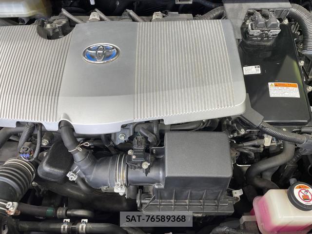 Toyota PRIUS 2017-07 8071462-17