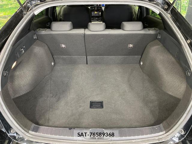 Toyota PRIUS 2017-07 8071462-9