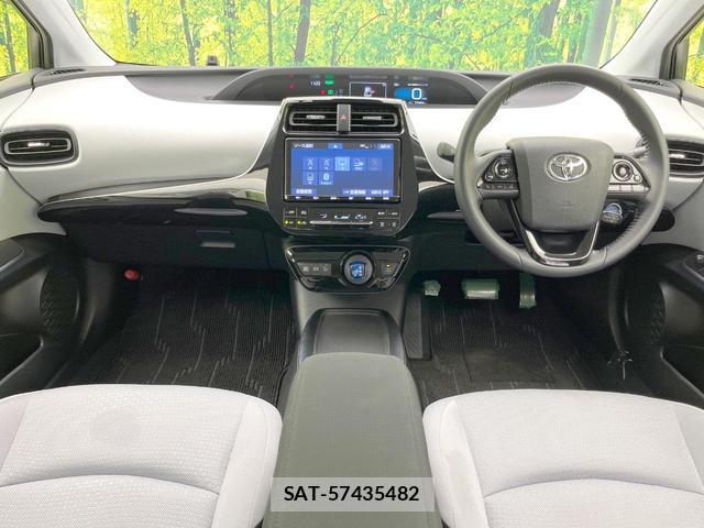 Toyota PRIUS 2019-03 8071670-1