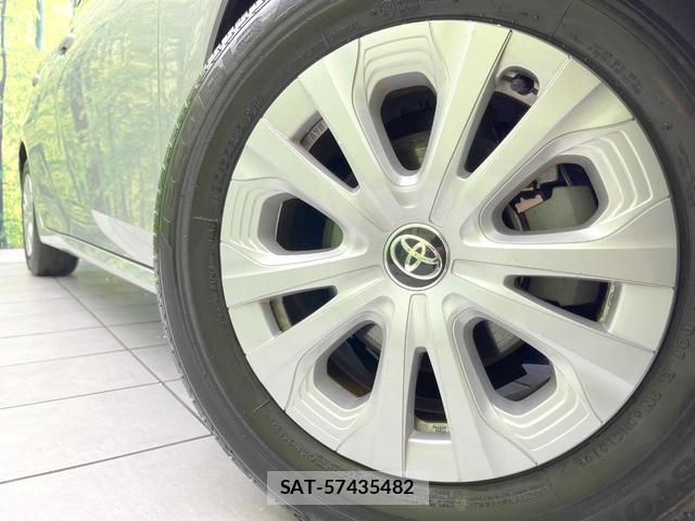 Toyota PRIUS 2019-03 8071670-12