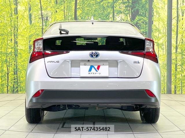 Toyota PRIUS 2019-03 8071670-14