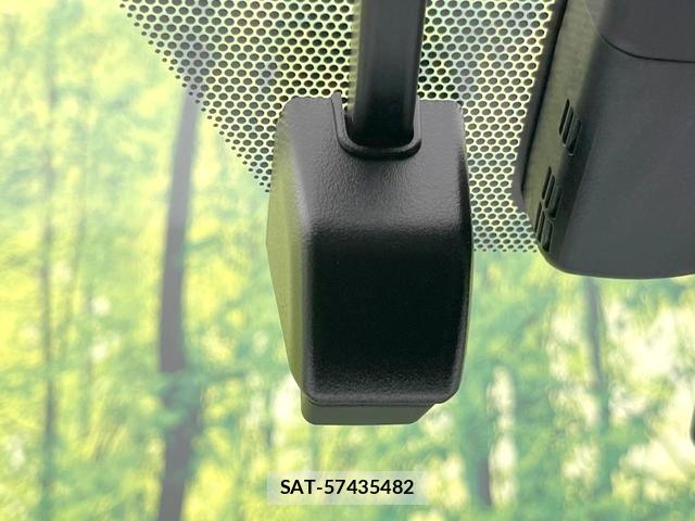 Toyota PRIUS 2019-03 8071670-6